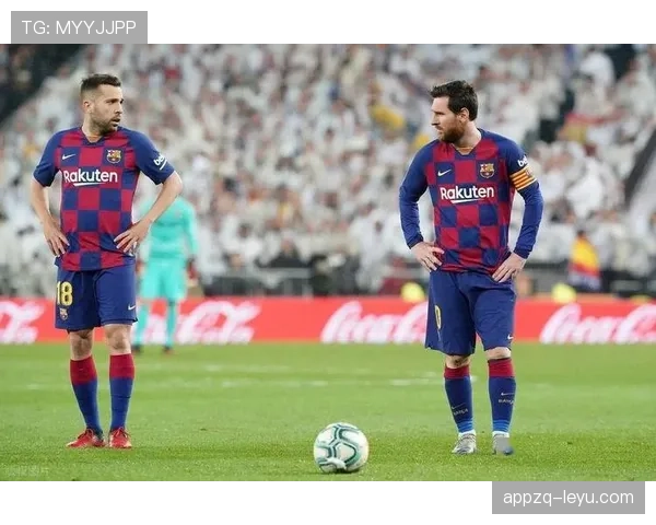 阿尔巴退役传闻引热议，传奇生涯或迎关键转折点